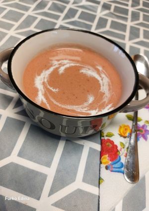 Eperkrémleves recept fotója