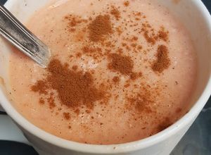 Una foto de Batido de papaya (frutabomba) y avena