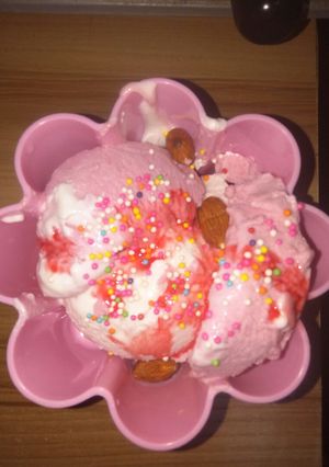 A picture of Strawberry ice cream.
