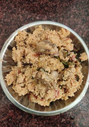வரகரிசி மட்டன் பிரியாணி (varakarusi mutton biriyani recipe in tamil) செய்முறை முக்கிய புகைப்படம்