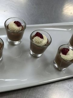 Una foto de Mousse de chocolate y limón