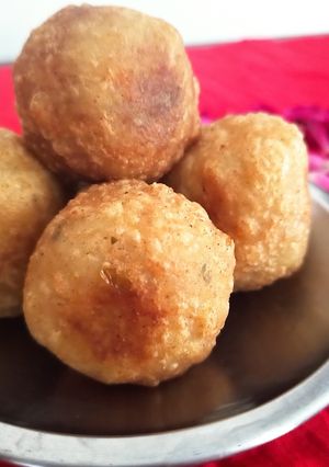 फलाहारी आलू-पेटीस(falahari aloo patties recipe in hindi) रेसिपी मुख्य फोटो