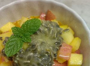 Foto resep Fresh fruit with sunquick syrup
