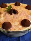 Postre rosado con mascarpone y trufas