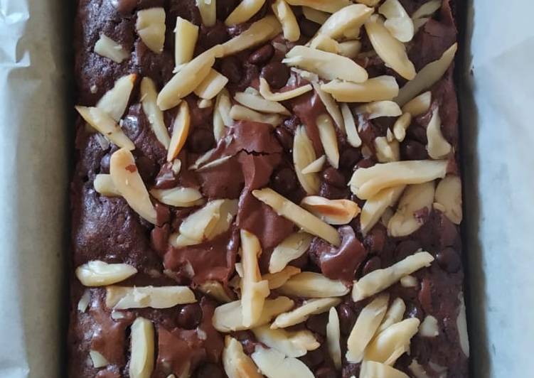 Cara Gampang Membuat Chewy Brownies yang Lezat