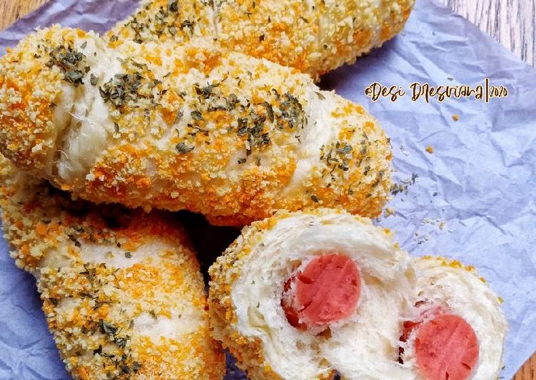 Sausage Roll Bread With Bread Crumb