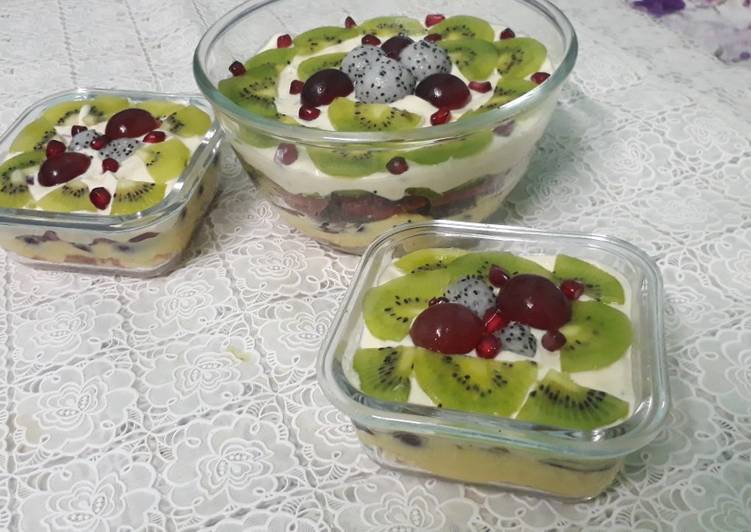 Oreo trifle custard
