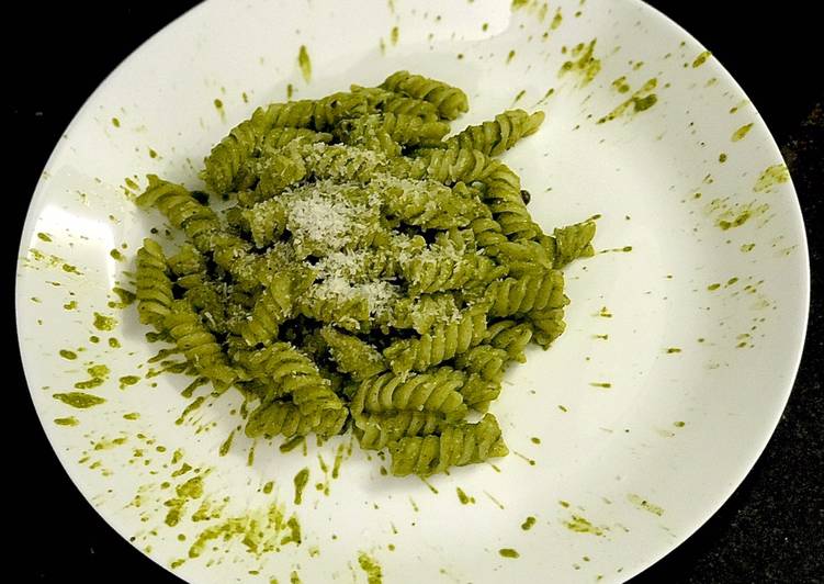 Spinach Pesto Pasta