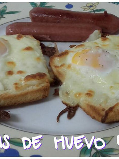 Una foto de Tostadas de huevo y queso