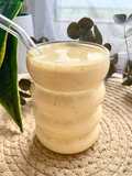Smoothie de nectarina, plátano, yogur y canela