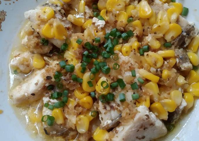 Recipe: Delicious Garlic butter corn n fish
