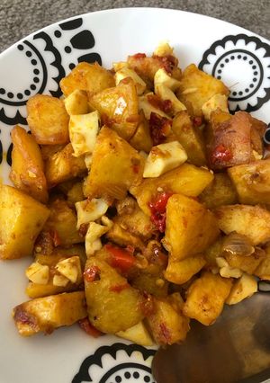 A picture of Stir fry potatoes.