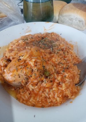 Una foto de Guisito de arroz con pollo Fácil y rápido