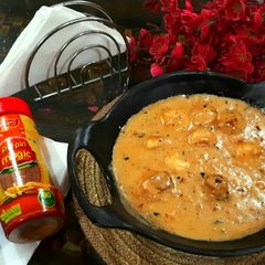 A picture of Creamy Mushroom with Peri Peri Sauce.