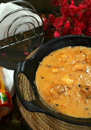 A picture of Creamy Mushroom with Peri Peri Sauce.