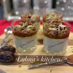 A picture of Semolina pudding with date and tahini puree:.