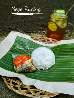 Foto resep Sego Kucing aka Nasi Bandeng Sambal
