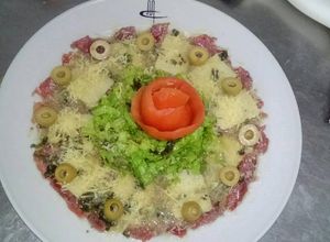 Una foto de Carpacho De Res