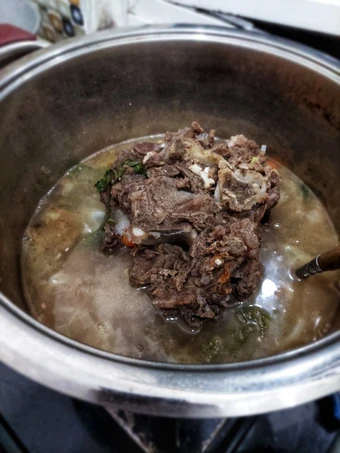 Langkah Mudah untuk Menyiapkan Resep Sop buntut (daging kurban) Anti Ribet, Menggugah Selera