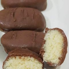 A picture of Choco Coconut Bonty Bars.