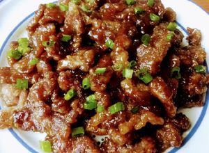 Una foto de Res Mongola (Mongolian Beef)