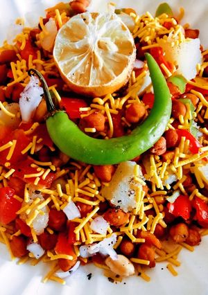 A picture of Healthy tasty Brown chickpea chat.