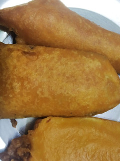 மொறு மொறு வாழைக்காய் பஜ்ஜி செய்முறை முக்கிய புகைப்படம்
