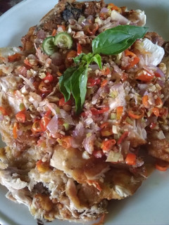 Foto resep Ayam geprek sambal matah