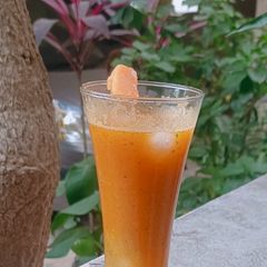 A picture of Papaya Fanta Fizz.
