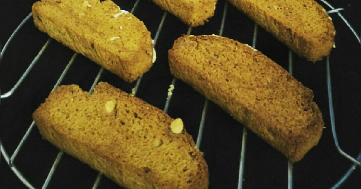 Wheat Flour Cake Rusk Recipe by Mamta L. Lalwani - Cookpad