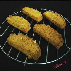 A picture of Wheat flour Cake Rusk.