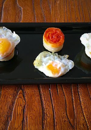 A picture of Mini Vol-au-Vents with Manchego Cheese Cream and Sobrasada.