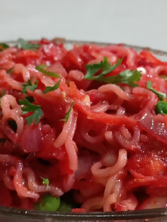 વેજ. નુડલ્સ (Veg Noodles Recipe In Gujarati) રેસીપી મુખ્ય ફોટો