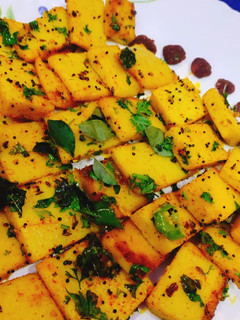 ઢોકળા(Dhokla Recipe in Gujarati) રેસીપી મુખ્ય ફોટો