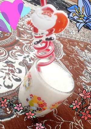 عکسی از دستور شیر موز خرما