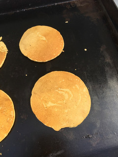 A picture of Cornmeal pancakes.