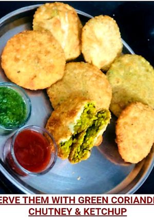 मटर कचौड़ी (Matar kachori recipe in hindi) रेसिपी मुख्य फोटो