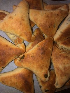 صورة لوصفة فطائر الزعتر الأخضر