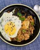 Cơm chiên kimchi bò xúc xích 🍳