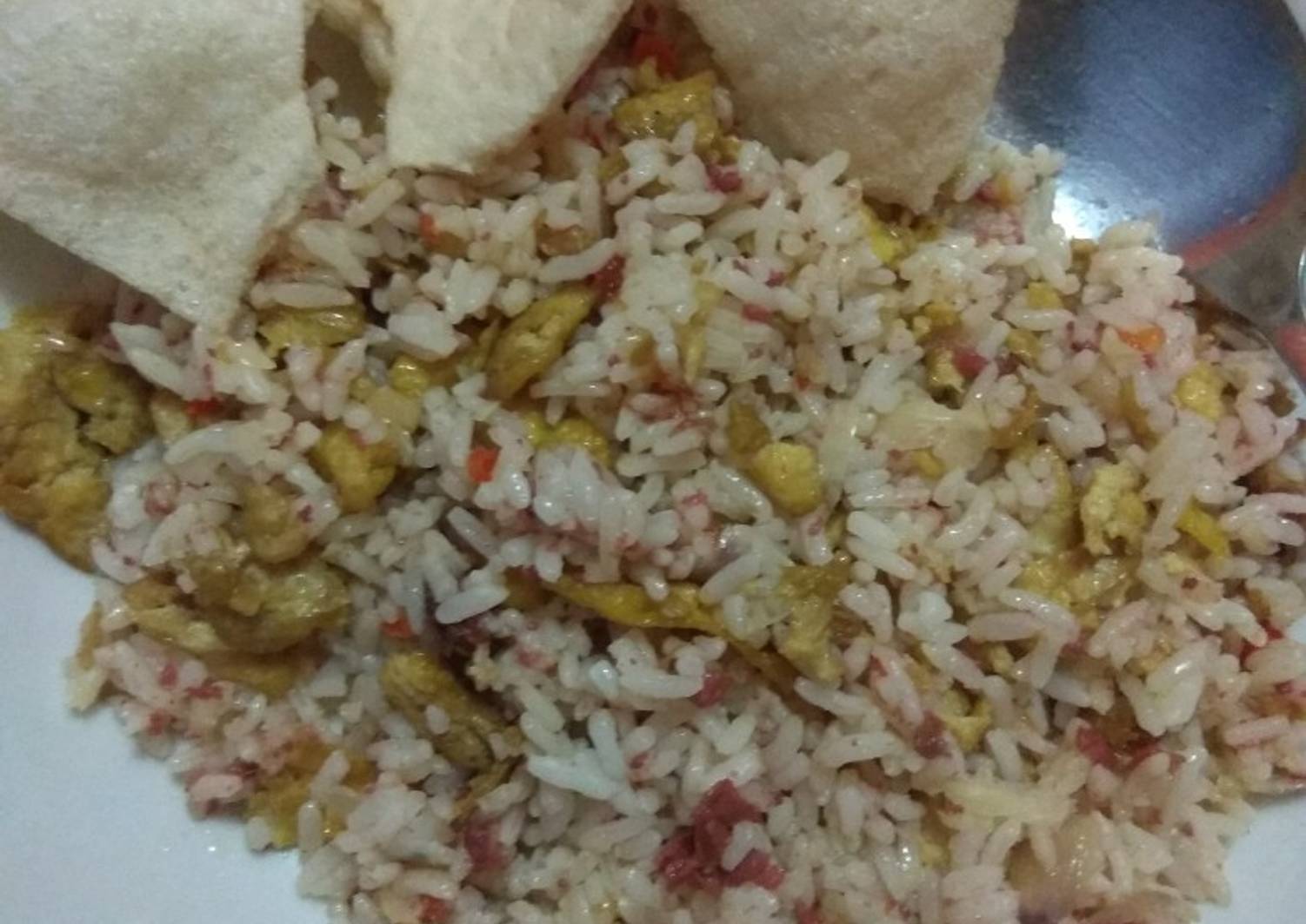 Resep Nasi goreng bawang putih oleh Hesticka Chelovly Dony Mada - Cookpad