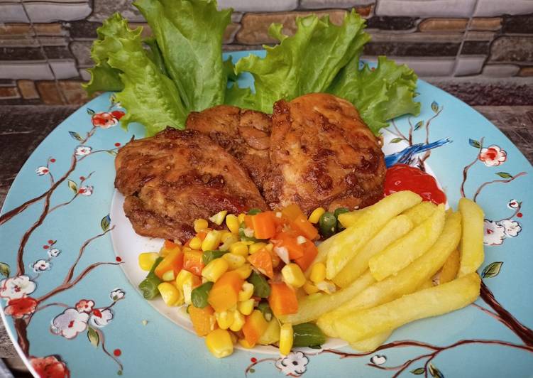 Chicken Grill and Vegetables Sauce