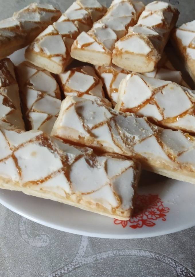 Печенье со слоёного теста