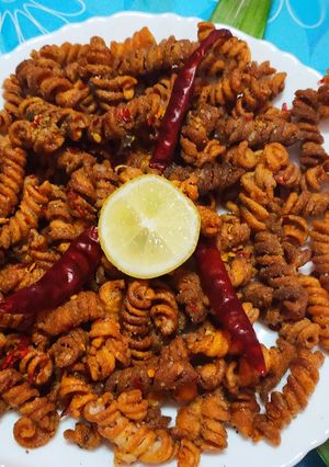 কুরকুরি পাস্তা নমকিন (kurkuri pasta namkeen recipe in Bengali) রেসিপির প্রধান ছবি