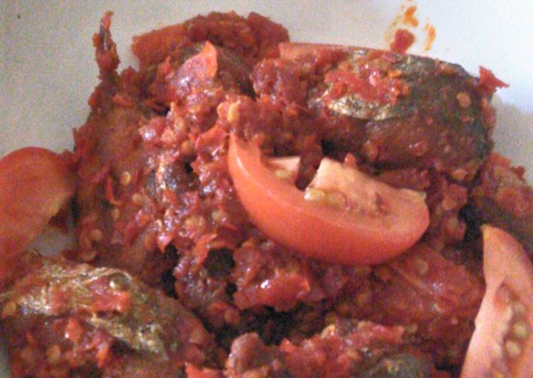 Balado pedas ikan tenggiri