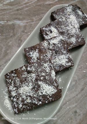 ব্রাউনি(Brownie recipe in bengali) রেসিপির প্রধান ছবি