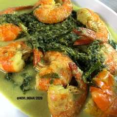 A picture of Gulai Pakis Udang.