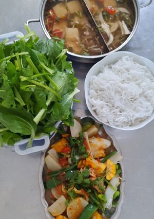 Hình của món Rau củ sốt chua ngọt.