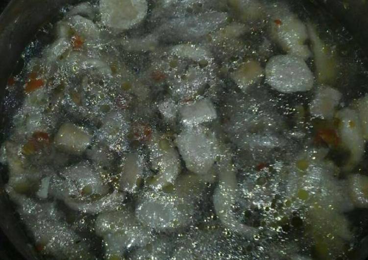 Langkah Mudah untuk Menyiapkan Sup jamur tiram hot, Bisa Manjain Lidah