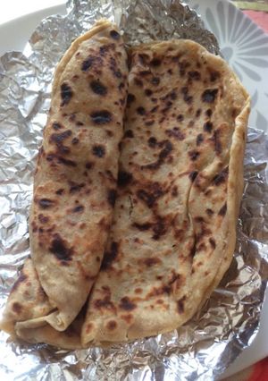मूली पराठा (Mooli paratha recipe in hindi) रेसिपी मुख्य फोटो