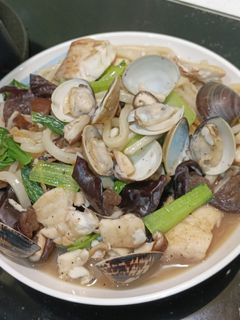 薑絲鯛魚蛤蜊炒烏龍麵 的食譜成品照片